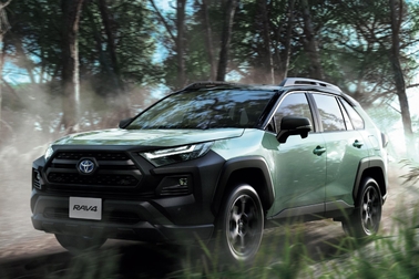 特別仕様車 Adventure “OFFROAD package Ⅱ”(ハイブリッド車)