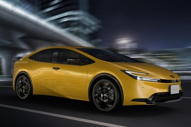 特別仕様車 G プラグインハイブリッド車 “Night Shade”（ベース車両はG プラグインハイブリッド車）