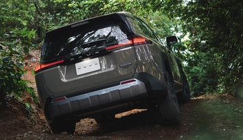 Adventure（ハイブリッド）