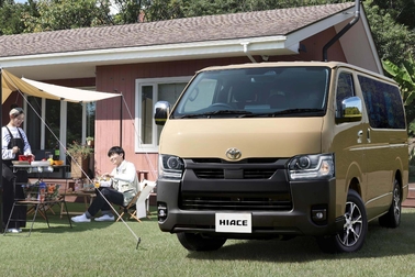 【モデル入り素材】VAN・2WD・2800ディーゼル・標準ボディ・スーパーGL