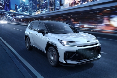 GR SPORT（プラグインハイブリッド）