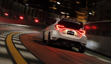 RZ“High performance” + Aero performance package［GR-DAT（8AT・4WD）］